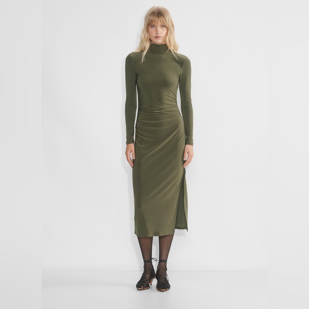 Wilfred Remedy Dress longsleeve midi Olive Green size large by Aritzia